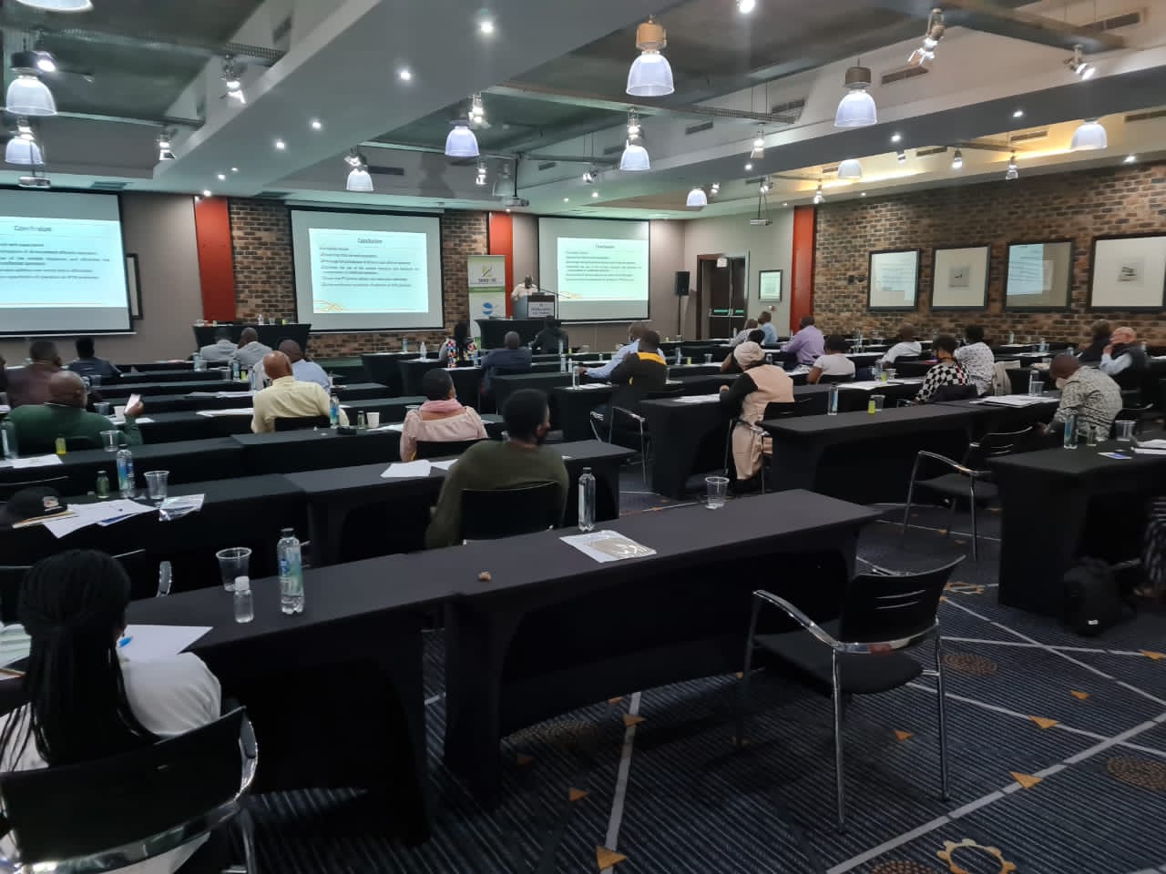 2E4EBEB9-AD3B-4713-ACC5-121C8866CD4D